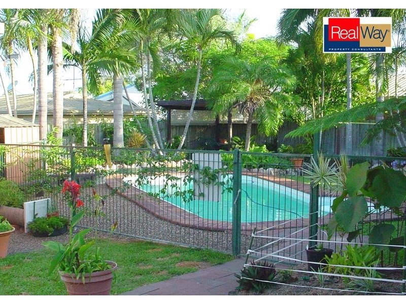 5 Virginia Court, Scarness QLD 4655