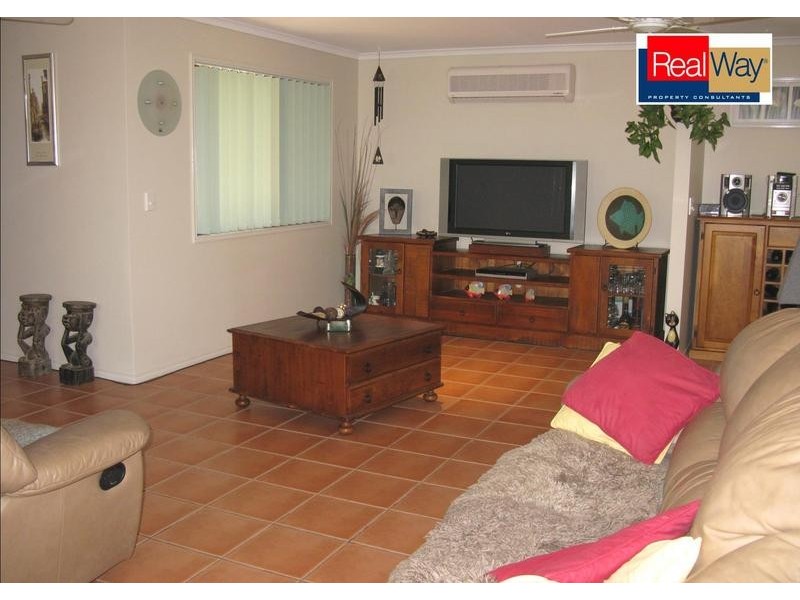 2-26 Silkwood Dve, Urangan QLD 4655