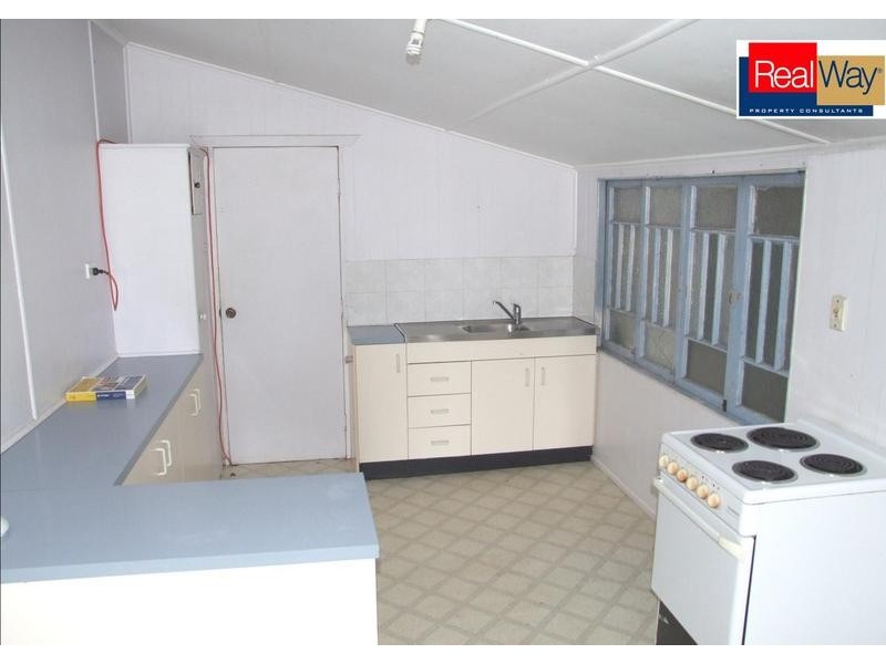 36 Denmans Camp Rd, Torquay QLD 4655