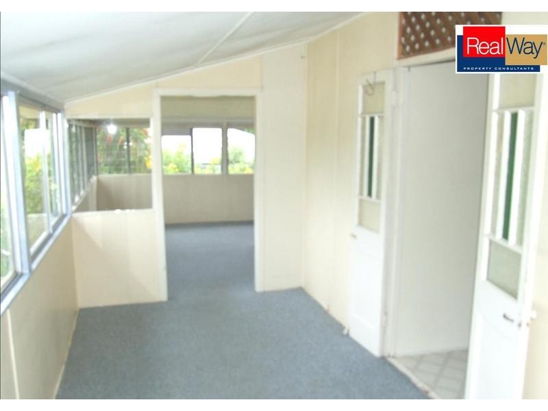 36 Denmans Camp Rd, Torquay QLD 4655