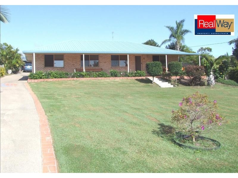 11 Beacon Road, Booral QLD 4655