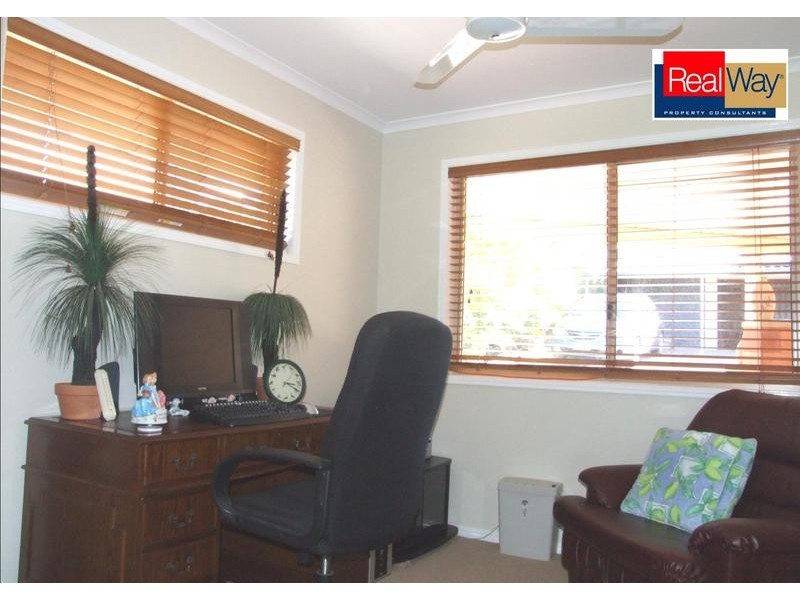 11 Beacon Road, Booral QLD 4655