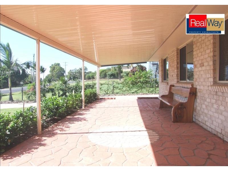 11 Beacon Road, Booral QLD 4655