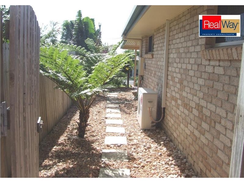 11 Beacon Road, Booral QLD 4655