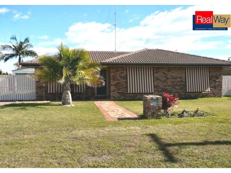 75 Hansen Street, Urangan QLD 4655