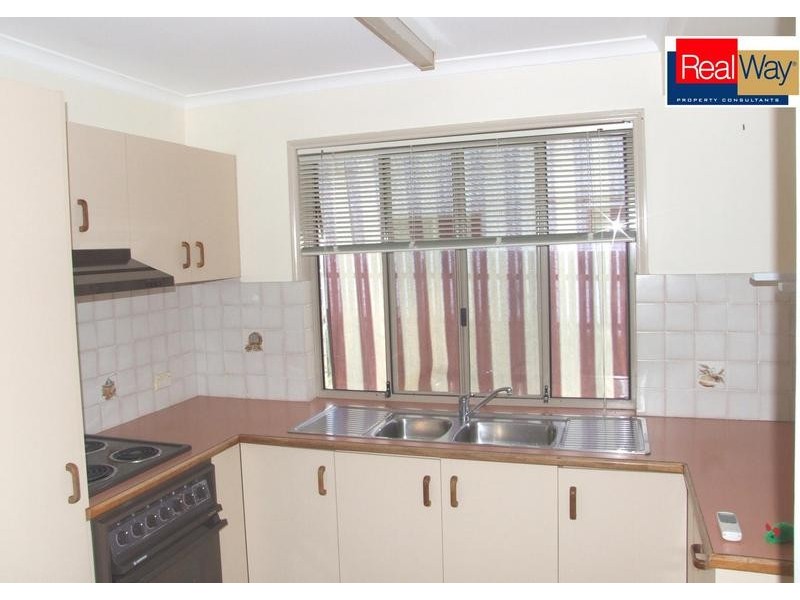 75 Hansen Street, Urangan QLD 4655