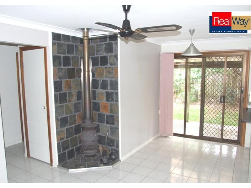 142 Christensen Street, Urraween QLD 4655