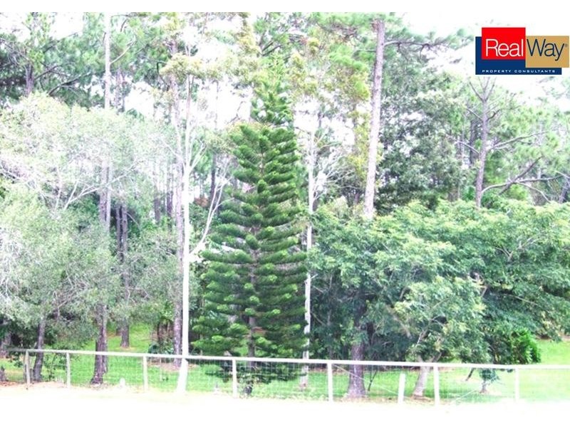 142 Christensen Street, Urraween QLD 4655