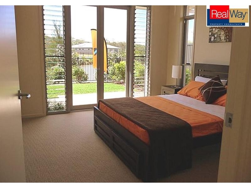 17 Harmony Avenue, Urraween QLD 4655
