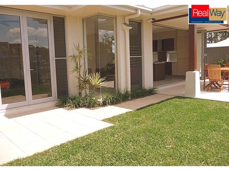17 Harmony Avenue, Urraween QLD 4655