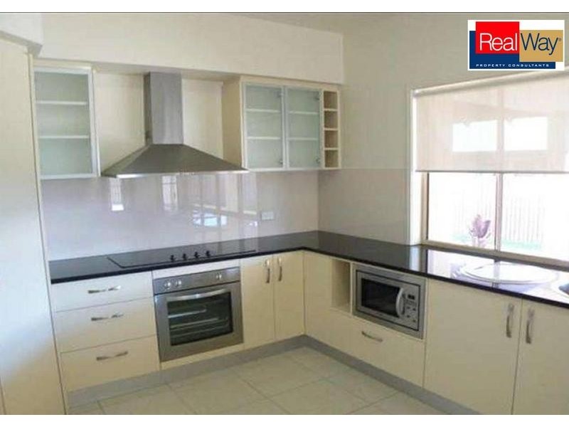 15 Rochester Court, Urraween QLD 4655