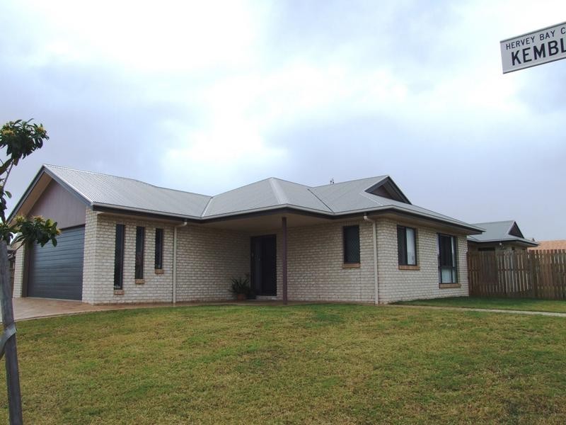 2 Lancaster Court, Urraween QLD 4655