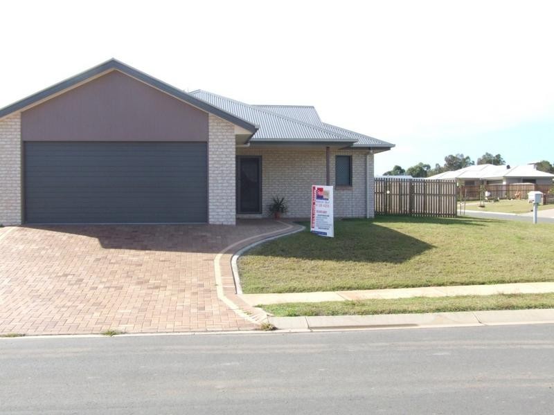 2 Lancaster Court, Urraween QLD 4655