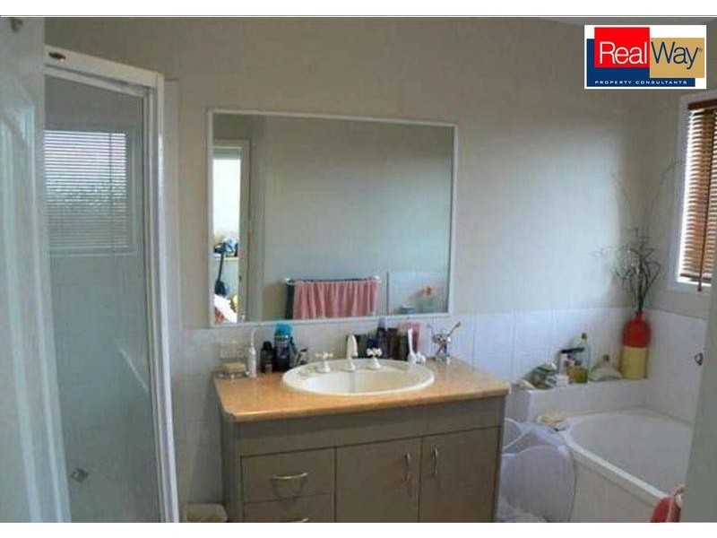 154 Kingston Close, Wondunna QLD 4655