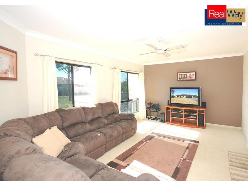 5 Montuna Court, Wondunna QLD 4655