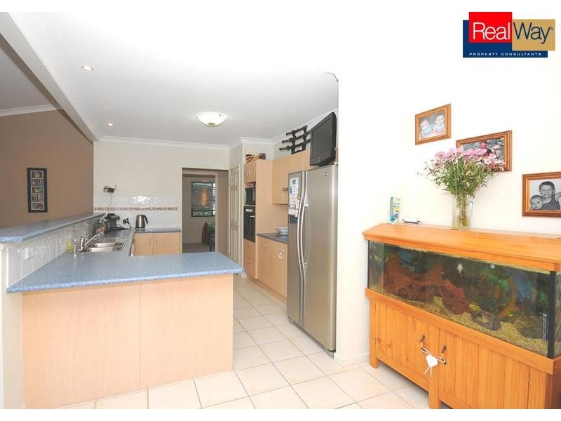 5 Montuna Court, Wondunna QLD 4655