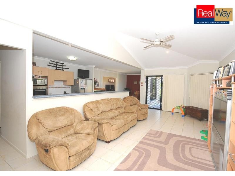5 Montuna Court, Wondunna QLD 4655