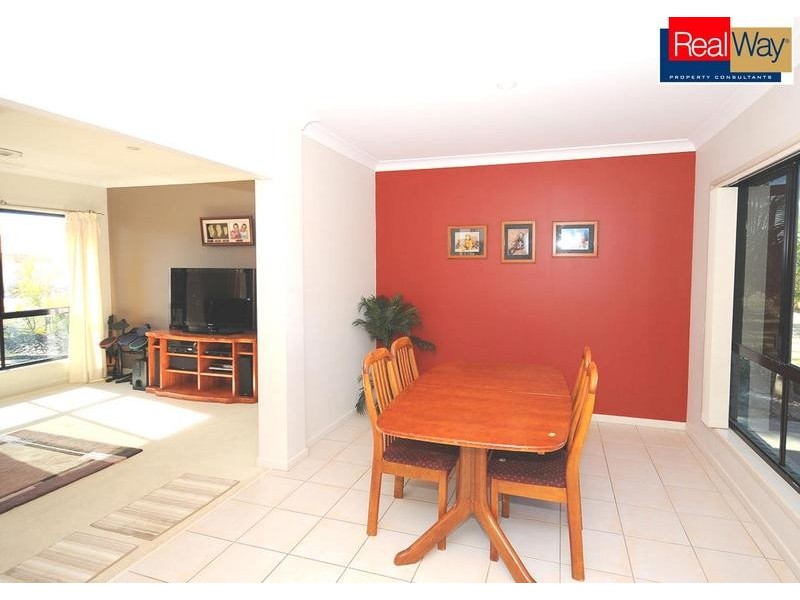 5 Montuna Court, Wondunna QLD 4655