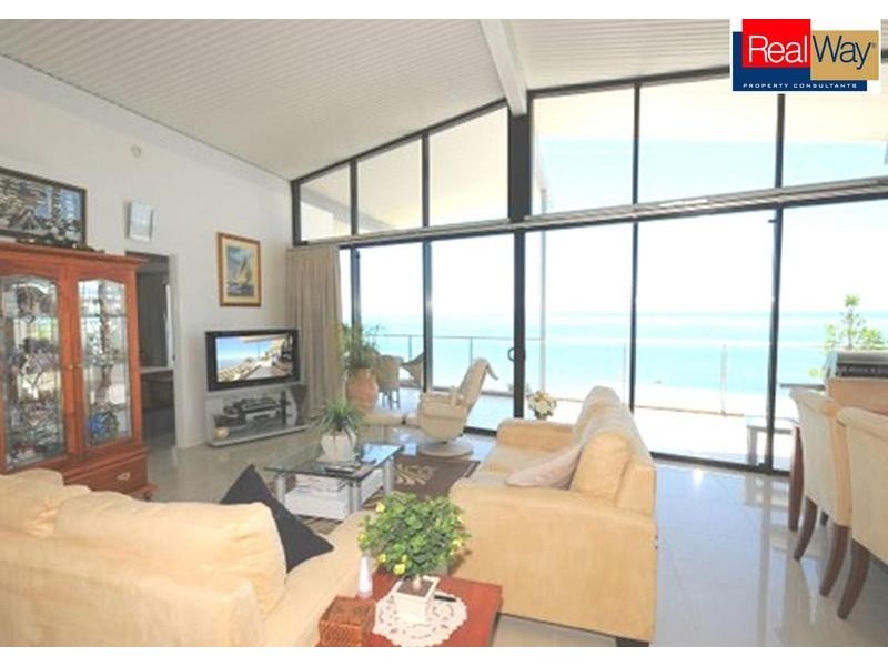 Urangan QLD 4655