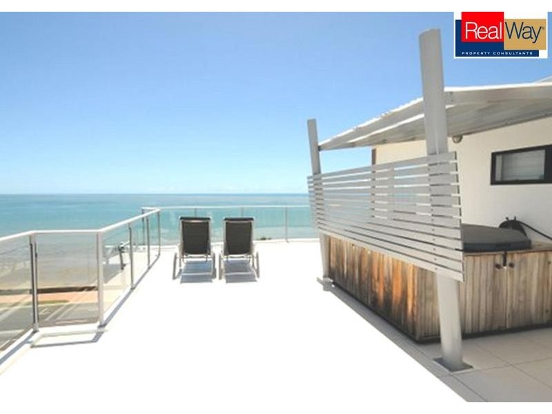 Urangan QLD 4655