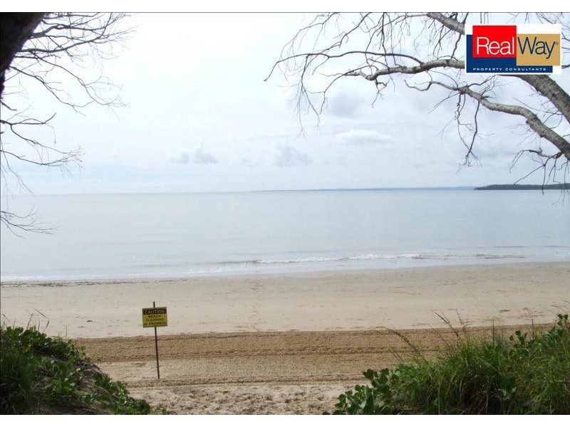 4/ 80 Hibiscus Street, Urangan QLD 4655