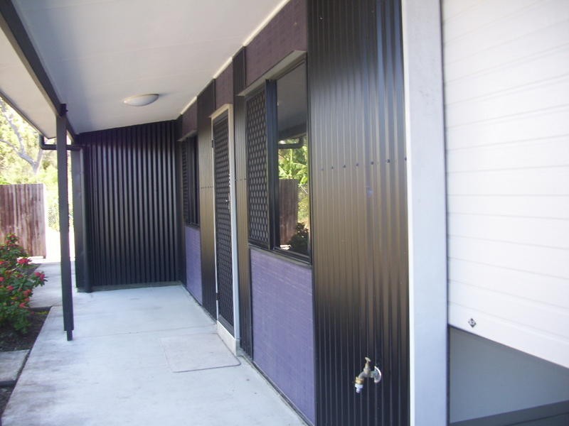 213 B Pulgul Street, Urangan QLD 4655