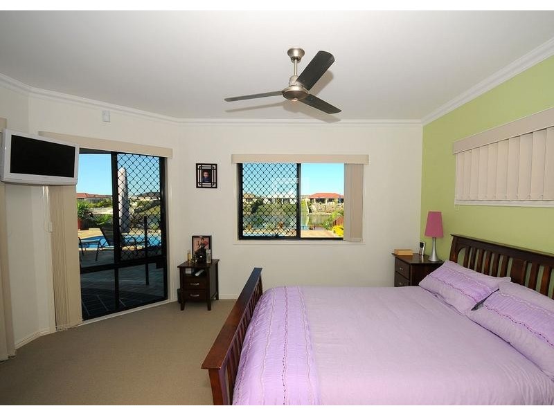 3 Yongala Ave, Eli Waters QLD 4655