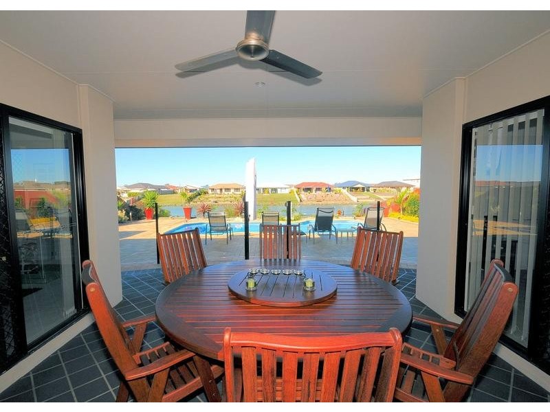 3 Yongala Ave, Eli Waters QLD 4655