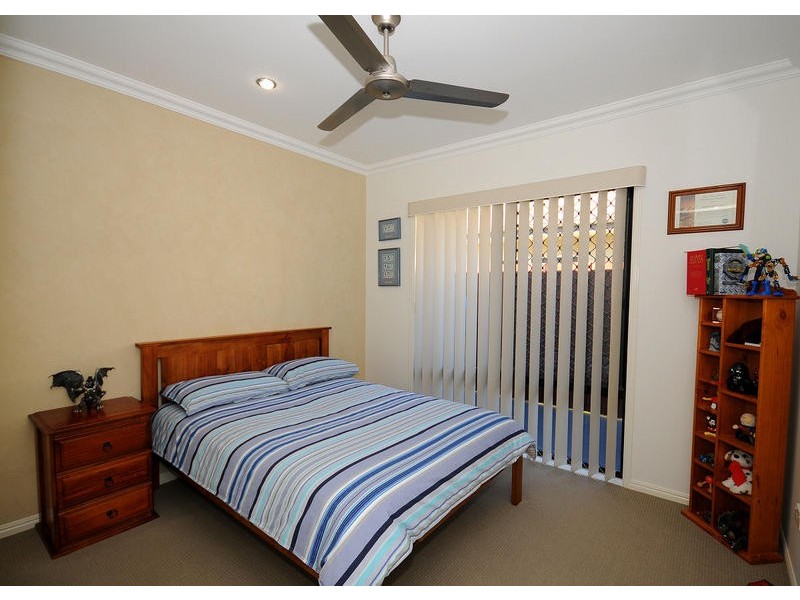 3 Yongala Ave, Eli Waters QLD 4655