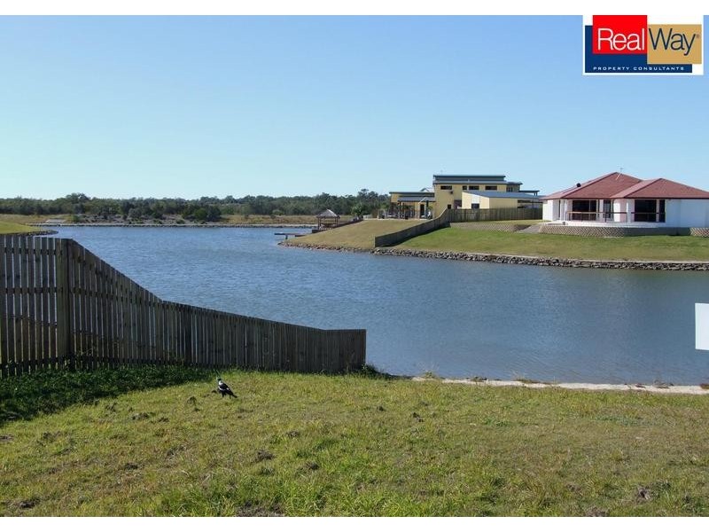 9 Bounty Circuit, Eli Waters QLD 4655