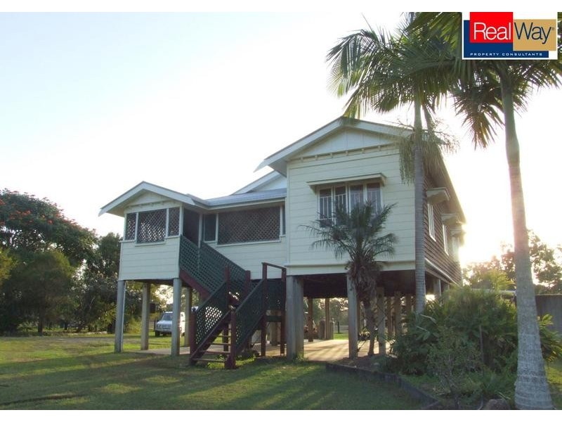 252 Booral Road, Nikenbah QLD 4655