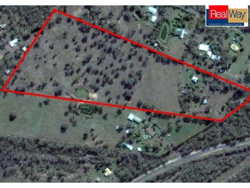 252 Booral Road, Nikenbah QLD 4655