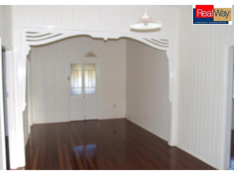 252 Booral Road, Nikenbah QLD 4655