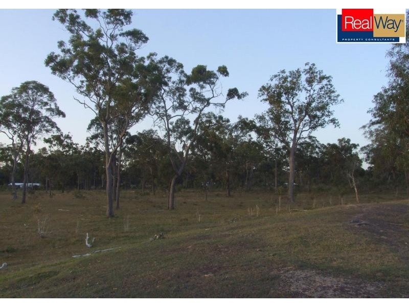 252 Booral Road, Nikenbah QLD 4655