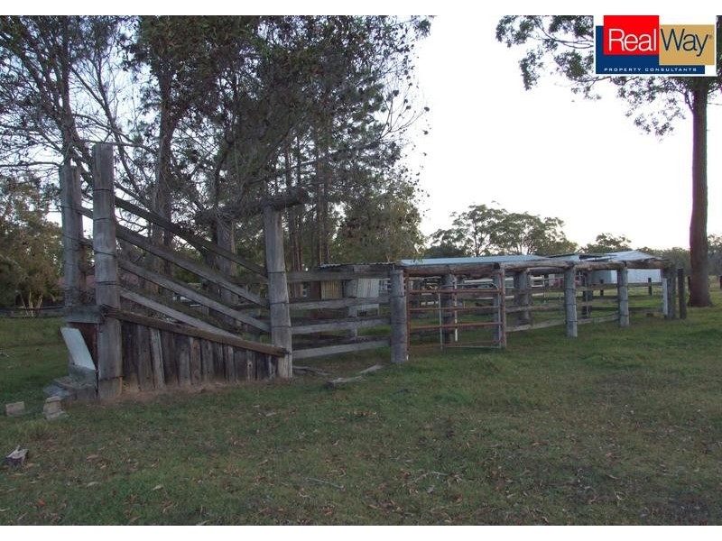 252 Booral Road, Nikenbah QLD 4655