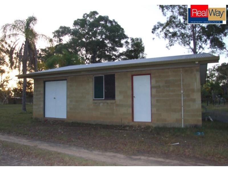 252 Booral Road, Nikenbah QLD 4655