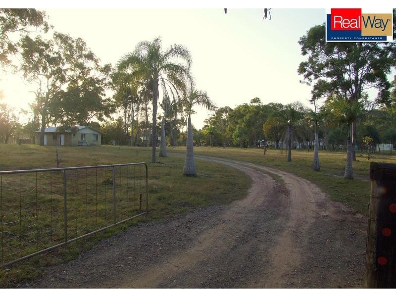 252 Booral Road, Nikenbah QLD 4655