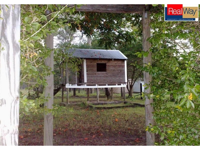 252 Booral Road, Nikenbah QLD 4655