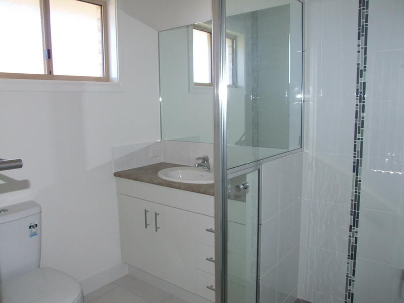 2 Parame Court, Nikenbah QLD 4655
