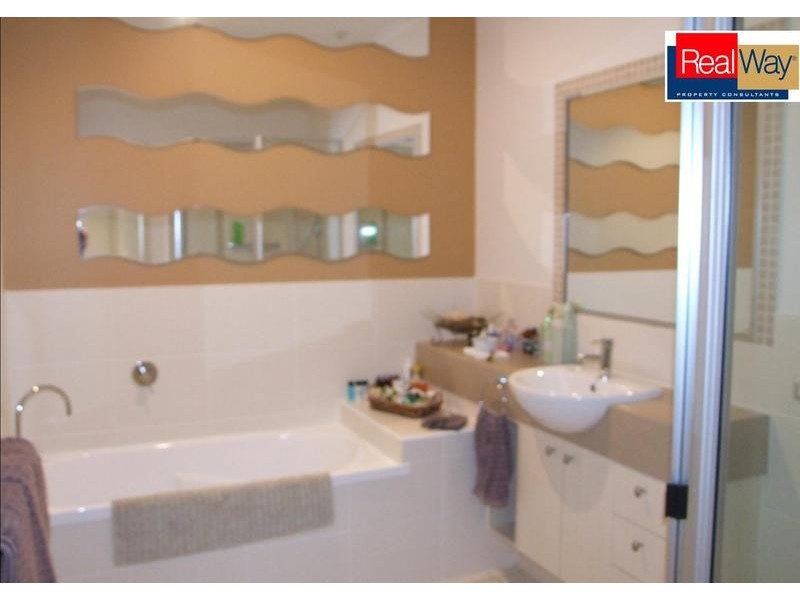 17/ 230 Pulgul Street, Urangan QLD 4655