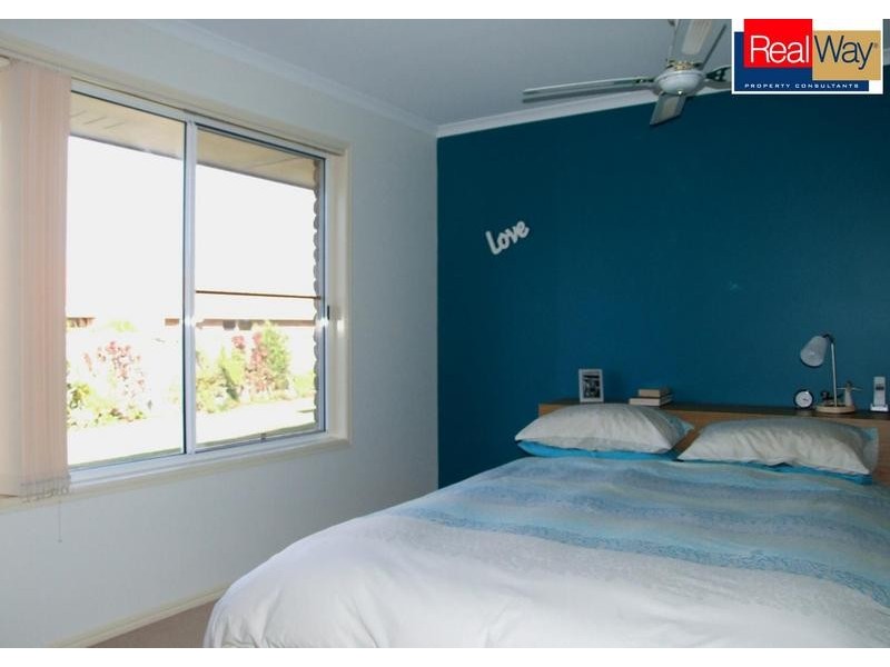 4 Benson Close, Urraween QLD 4655
