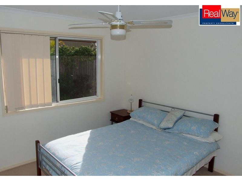 4 Benson Close, Urraween QLD 4655