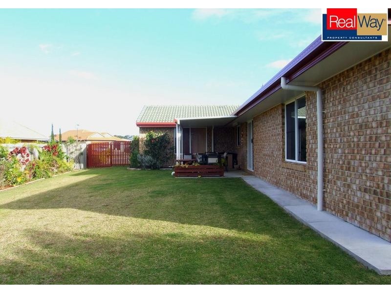 4 Benson Close, Urraween QLD 4655
