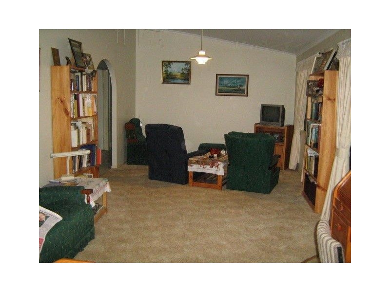 14 Morobe Street, Kawungan QLD 4655