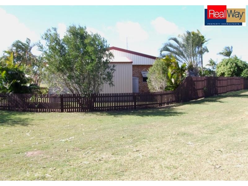 77 Spence Street, Point Vernon QLD 4655