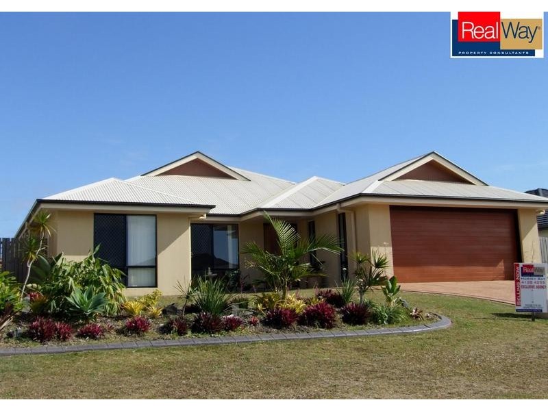4 Rochester Court, Urraween QLD 4655