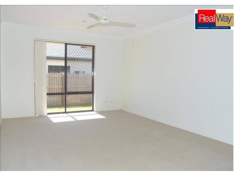 4 Rochester Court, Urraween QLD 4655