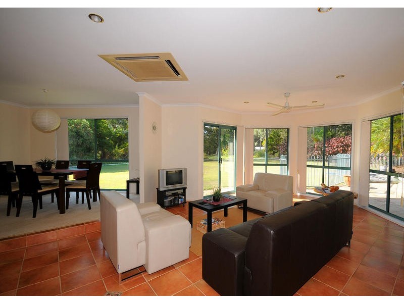 42 Sempfs Road, Dundowran Beach QLD 4655