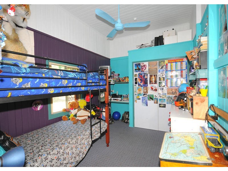 Sunshine Acres QLD 4655