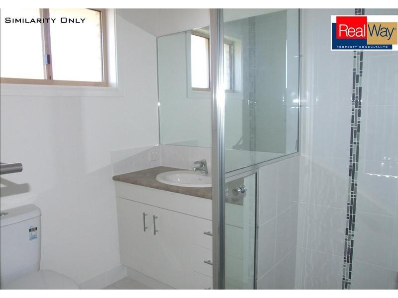 13 Mia Court, Kawungan QLD 4655